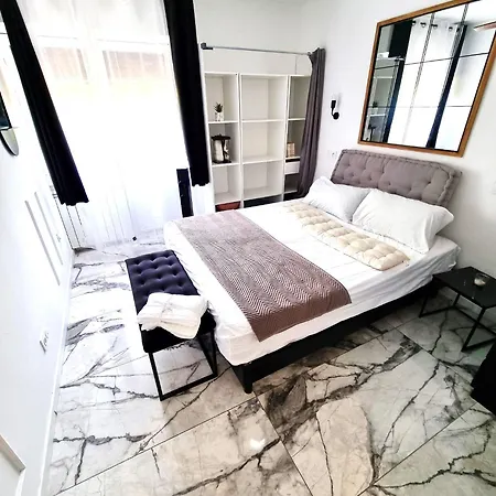 T2 Neuf Centre Raphael Avec Terrasse Et Parking Gratuit, Kit Linge Et Serviettes Offerts ,pres De La Et Commerces! * Saint-Raphael (Var)